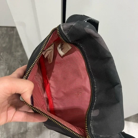 Herschel Supply Company Black Camo Hip Pack - Picture 4 of 5